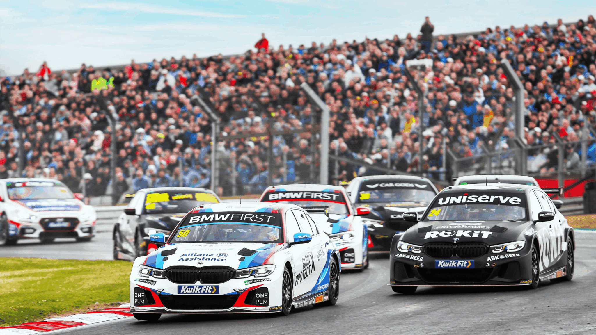 Touring Car Racing