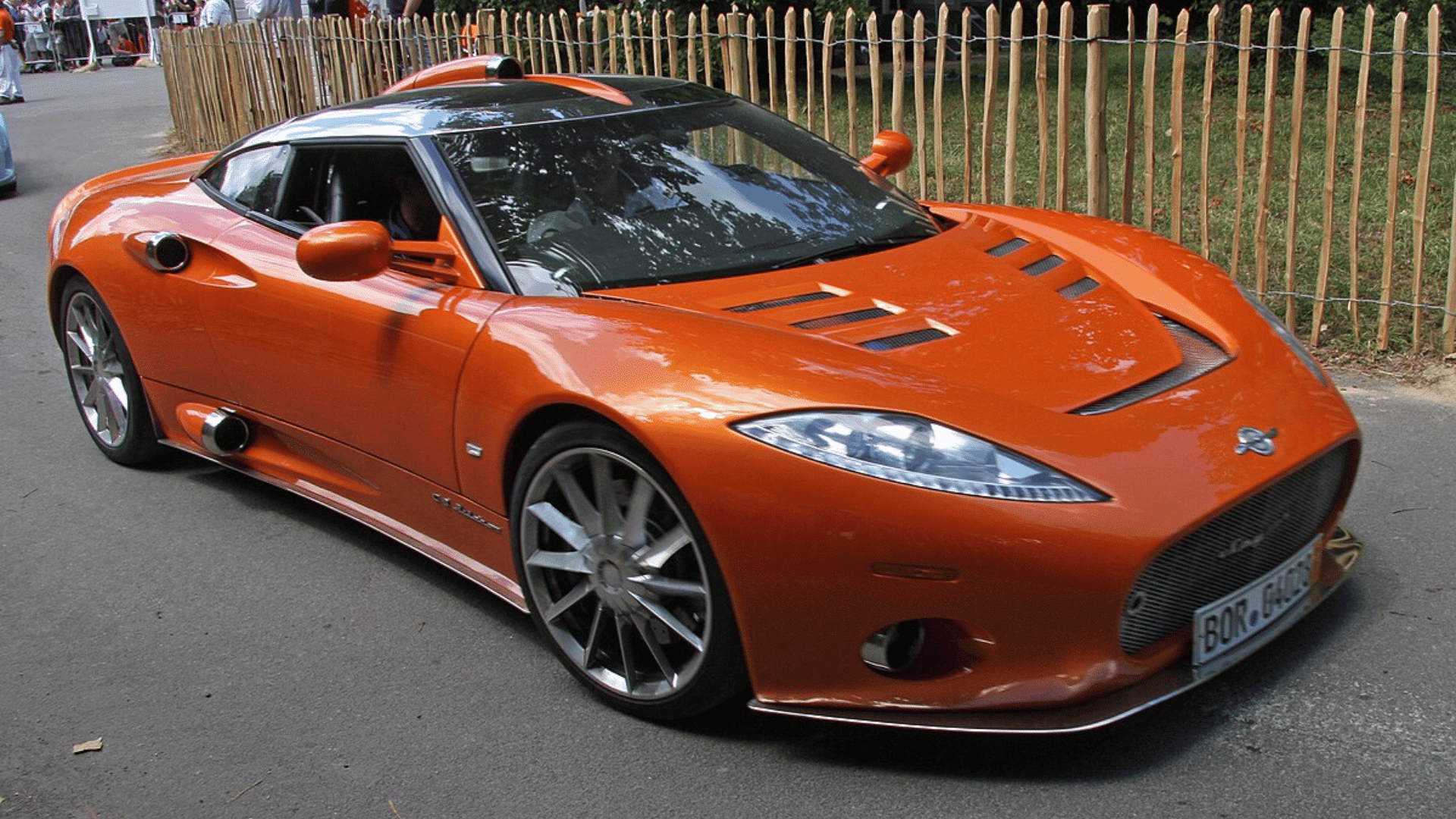 Understanding the Heritage and Context of Spyker C8 Aileron